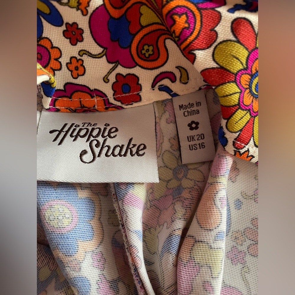 Insanely Cool 70s Vibe Floral Multicolor Suit - Picture 15 of 15